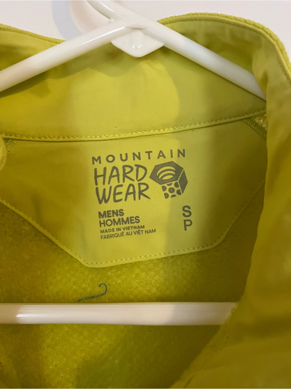 Mountain Hardwear Men's Lime Green Lightweight Half-Zip Pullover - Picture 2 of 3